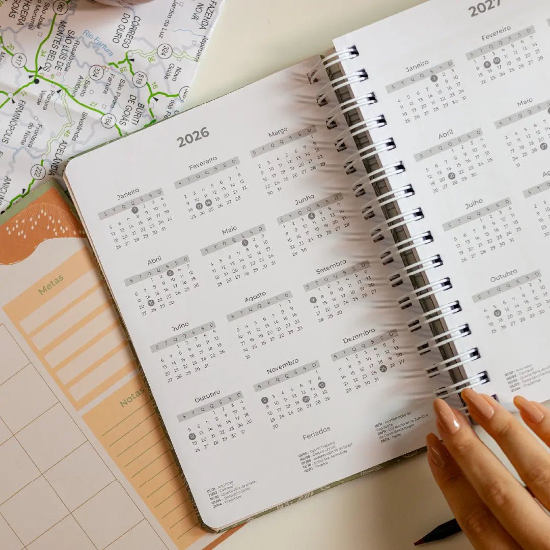 PLANNER DIARIO 2026 MAGNOLIA BOHO BOTANIC MARROM - Magnolia Iguatemi Esplanada