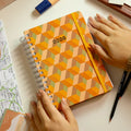 PLANNER DIARIO 2026 MAGNOLIA BOHO DOBRADURA - Magnolia Iguatemi Esplanada