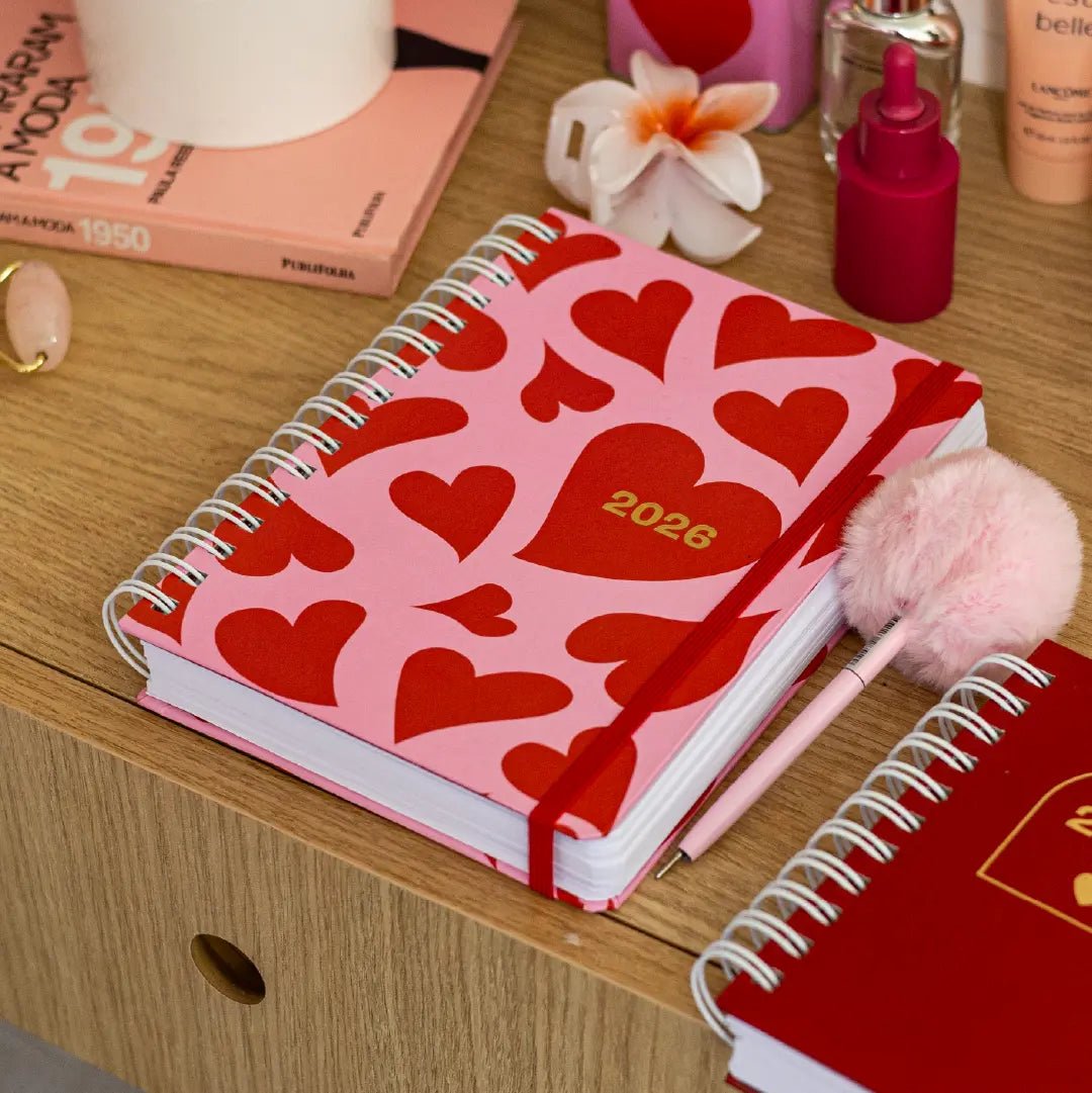 PLANNER DIARIO 2026 MAGNOLIA LOVE QUEEN OF HEARTS - Magnolia Iguatemi Esplanada