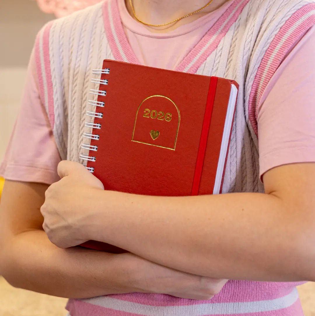 PLANNER DIARIO 2026 MAGNOLIA LOVE RED - Magnolia Iguatemi Esplanada