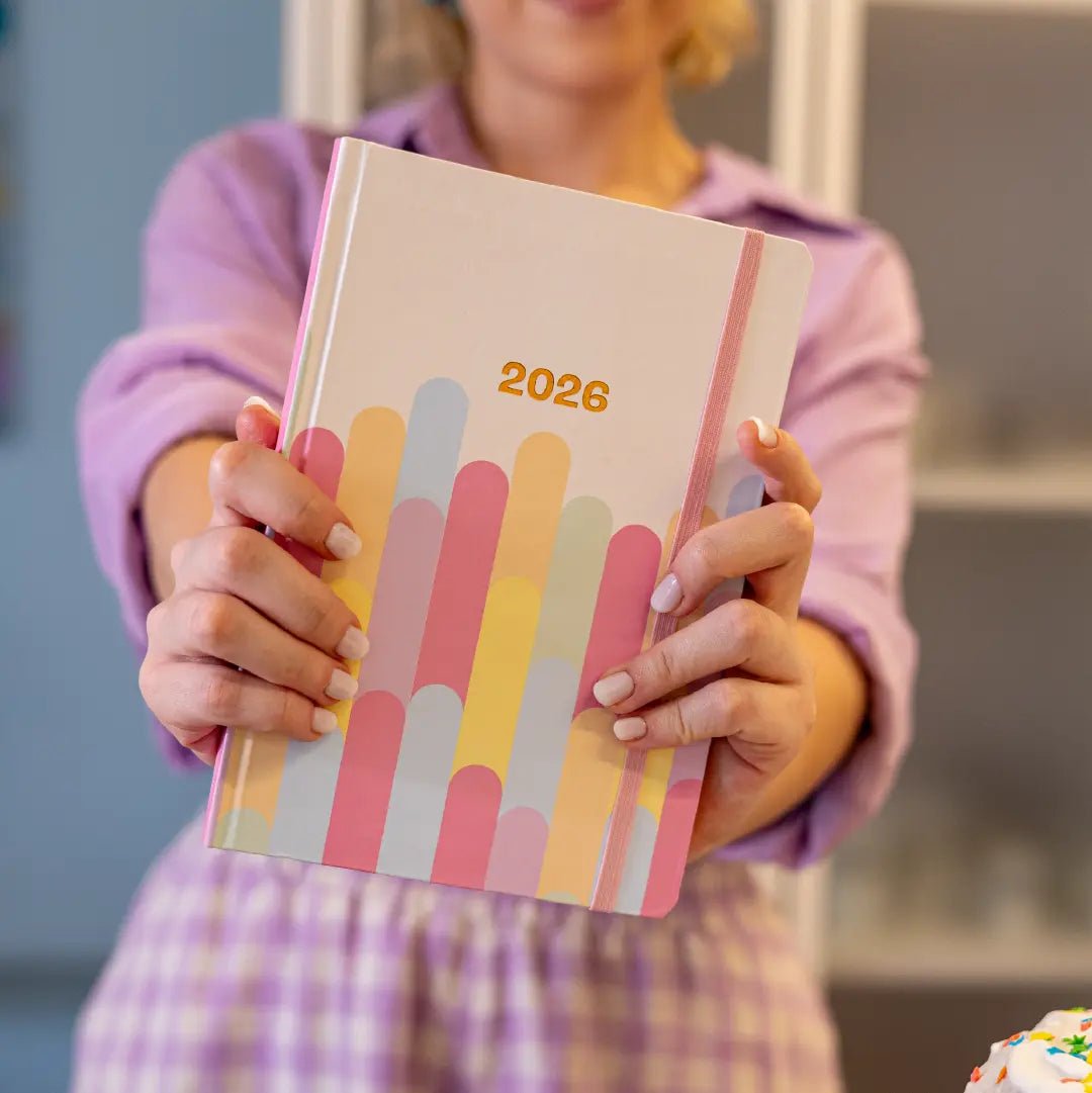 PLANNER SLIM 2026 MAGNOLIA CANDY LOLLIPOP - Magnolia Iguatemi Esplanada