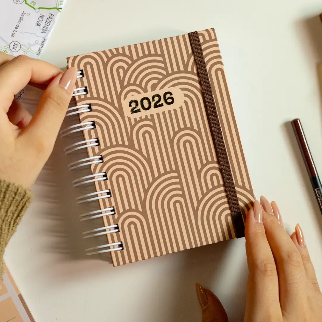 SMART AGENDA 2026 MAGNOLIA BOHO ARCOS MARROM - Magnolia Iguatemi Esplanada